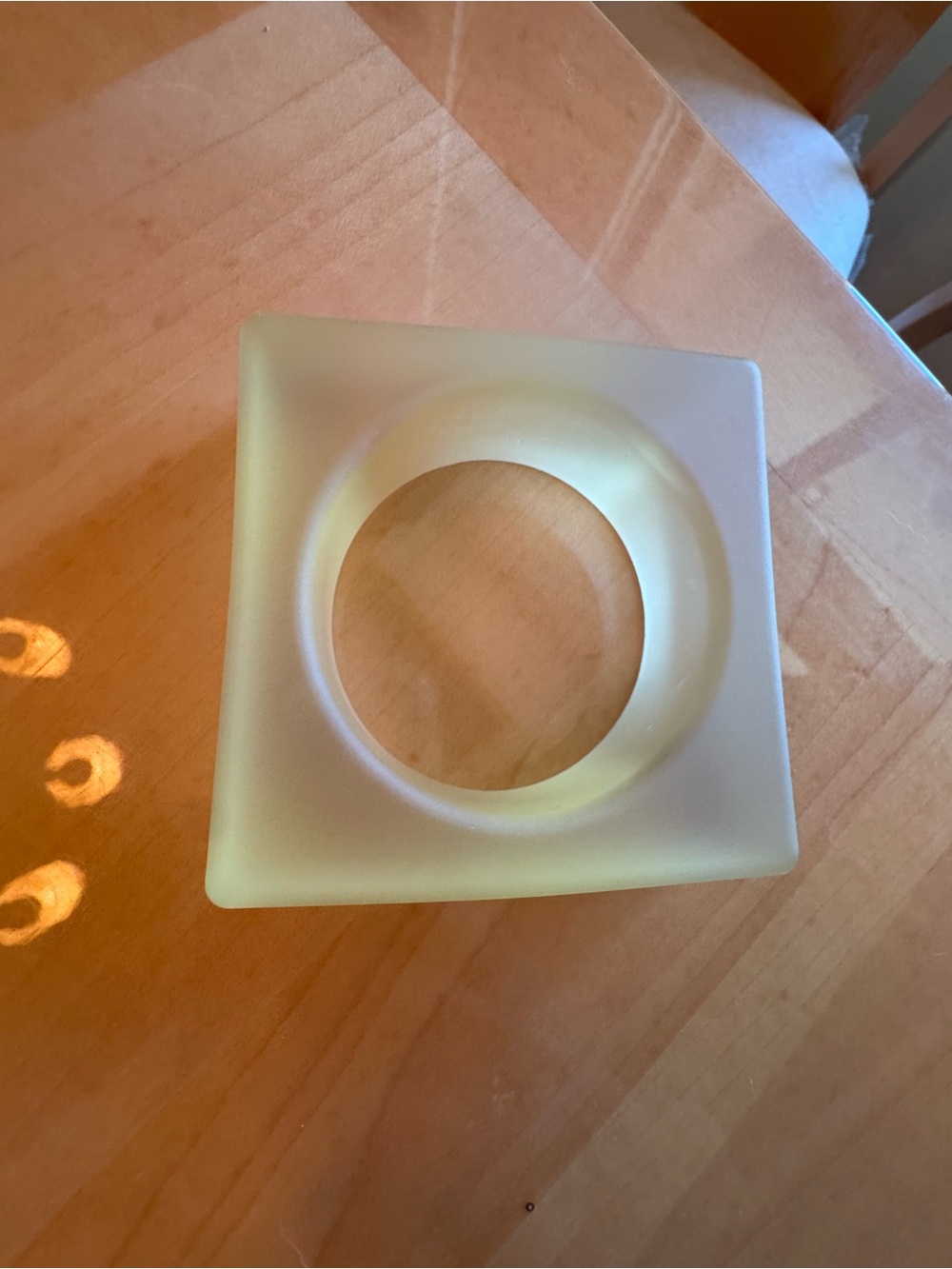 Modern jelly bracelet in clear/light yellow